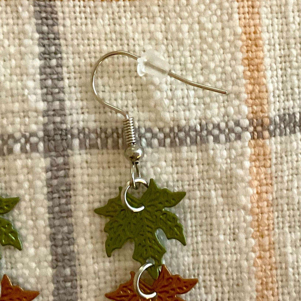 Fall🍂🍁🍃Earrings - Picture 2 of 4